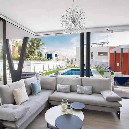 Willa Your Dream Holiday With Private Pool In Most Exclusive Neighbourhood 1700 Protaras